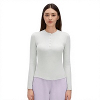 Atasan Olahraga Wanita Kerah Henley 2026, Kemeja Kasual untuk Workout, Kancing Depan, Bahan Modal Nyaman, Lengan Panjang, Blus Yoga dan Olahraga