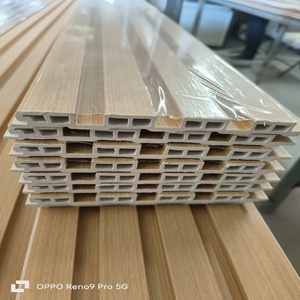 WPC Duvar Paneli Ahşap Plastik Kompozit Küf Önleyici Özel Boyutlu Tatil Köyü Villa İç Mekan Duvar Kaplaması - Product Image 6
