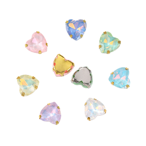 Accesorio para el cabello de cristal con forma de corazón y base puntiaguda, cosido a mano, con proteína de corazón y color moca, para bricolaje. - Product Image 1