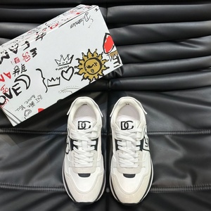 รองเท้าผ้าใบผูกเชือก Vstreetstyle Dolcegabban สำหรับผู้ชายและผู้หญิง สีขาว หัวรองเท้าผ้า PVC แบบเตี้ย ระบายอากาศได้ดี เหมาะสำหรับฤดูร้อน - Product Image 2