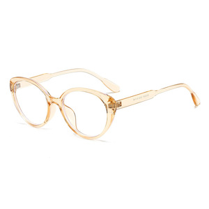 Montures de lunettes œil-de-chat pour femmes, monture complète rouge unie, légères, design tendance avec verres transparents - Product Image 3