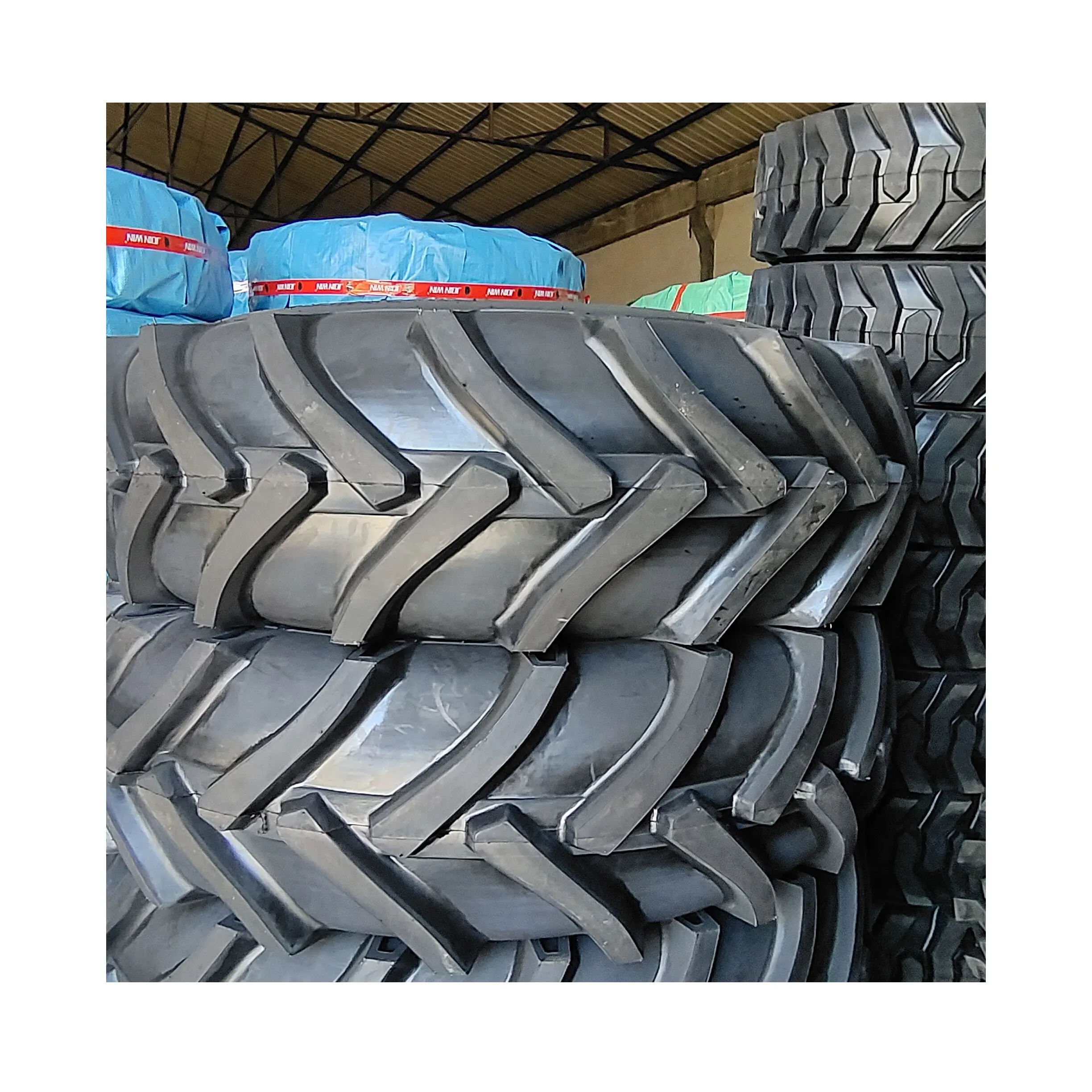 R1 18 4 34 Bias tyre Pneus de tracteur agricole pneu for Farm machinery