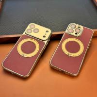 Étui de téléphone magnétique en similicuir premium avec béquille rotative à 360° et protection d'objectif de caméra à cadre électroplaqué pour iPhone 17 16