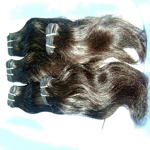 El Mejor Cabello Humano Remy Indio con Ondas Naturales y Rizos, Tejido Doble a Máquina, Sin Caída ni Enredos - Product Image 1