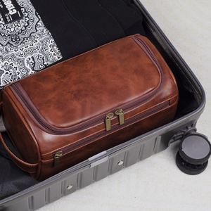 Neceser de Viaje Personalizado para Hombre - Bolsa de Aseo Grande de Cuero PU con Nombre Personalizado, Regalo para Esposo, Novio, Papá - Product Image 4