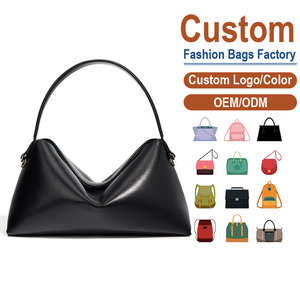 Sac bandoulière en cuir d'agneau pleine fleur, finition mate texturée, style déconstructiviste moderne de haute qualité, fabricant de sacs sur mesure - Product Image 1