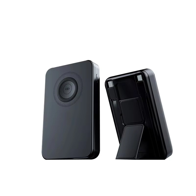 Small Magnetic Wireless Power Bank with Digital Display 10000 Mah 12v Fast Charging Mobile Phone Holder Built-in Cable