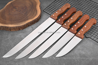 Couteau de Chef Classique Essentiel en Acier Inoxydable, Lame Épaisse et Tranchante à Manche Intégral, Manche en Bois Écologique, Finition Satinée pour la Préparation Culinaire