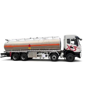 Fabricante Chino de Camiones Cisterna Especializados de 25m³-35m³ para el Transporte de Combustible - Product Image 1