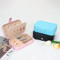 Boîte de rangement en cuir Pu pour bijoux, Mini boîte de voyage en velours pour bijoux, emballage boîte-cadeau, petite boîte de rangement pour bijoux, en Stock