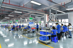 Bảng điều khiển phí<span class=keywords><strong>a</strong></span> sau gắn kết PCB đị<span class=keywords><strong>a</strong></span> chỉ liên lạc kết nối không thấm nước M8 PCB bảng điều khiển gắn kết kết nối cableforce M8 một mã 6pin nữ 30V - Product Image 4