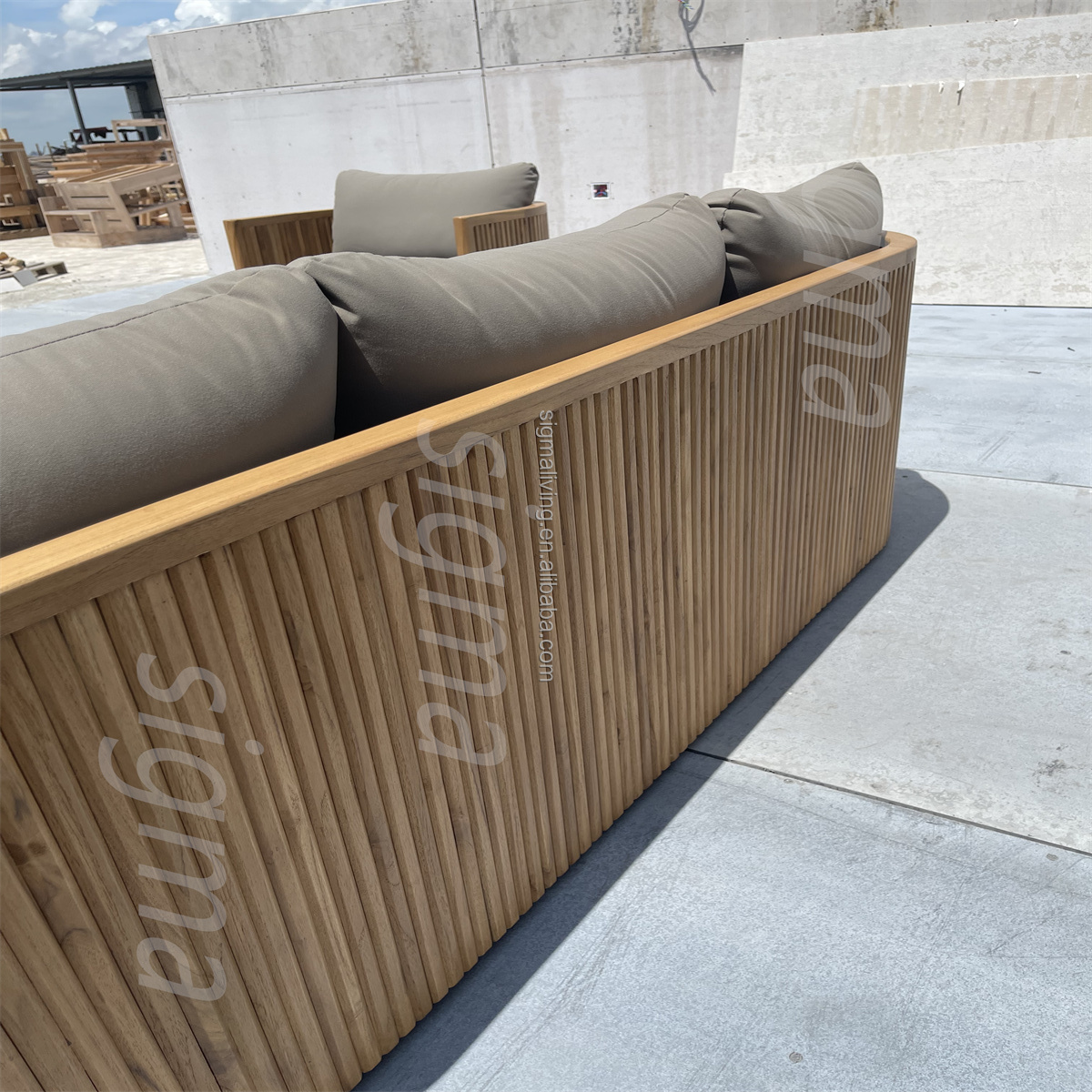 2024 Modern Patio Furniture Garden Set New Design Solid Wooden Teak Garden Furniture Luxury Outdoor Lounge Sofa
