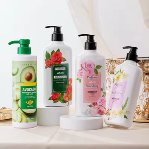 Lotion Corporelle Éclaircissante Parfumée OEM Marque Privée 200ml en Gros – Parfums Camélia, Frangipanier et Rose - Product Image 1
