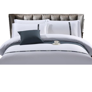 Juego de Ropa de Cama de <span class=keywords><strong>Hotel</strong></span> Económico de Tela Cepillada, 4 Piezas, Lujo Hotelero, 100% Algodón Blanco, Juego de Sábanas - Product Image 1
