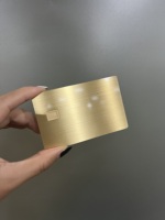 Carte de crédit en métal en acier inoxydable vierge de 0,8 mm avec puce intégrée pour personnalisation ultérieure