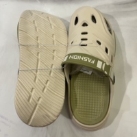 XiJie XJ-59-1 Sandales décontractées pour hommes, nouvelle collection été 2025, respirantes, avec motif imprimé sur la pointe, en EVA médical allemand, à trous extérieurs