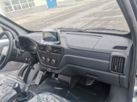 Mini van électrique RHD Nouvelle énergie cargo van mini EV van pour la logistique urbaine