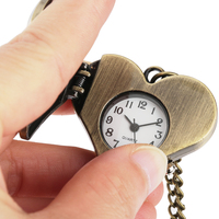Reloj de bolsillo de cuarzo con cadena de collar de mini joyería de bronce Retro en forma de estrella de la suerte creativa para regalo de mujer
