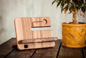 JUNJI personalizzabile stazione di ricarica in legno telefono Stand uomo Docking legno artigianato perfetto 5 ° anniversario Idea regalo - Product Image 4
