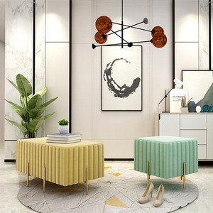 Poggiapiedi Moderno per Soggiorno e Camera da Letto, Pouf Rettangolare con Gambe Dorate, Panca per Divano - Product Image 4
