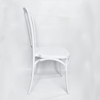 Chaises Napoléon blanches empilables en plastique PP pour événements extérieurs, banquets de mariage, usage commercial, hôtels et salons – Nouveauté 2024 en promotion