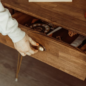 Table de chevet latérale en bois au design moderne et luxueux avec tiroir intelligent Mobilier de maison de haute qualité pour chambre à coucher et école - Product Image 6