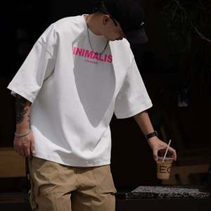 Caja de gran tamaño personalizada camiseta hombres gráfico Boxy camiseta 300 Gsm algodón peso pesado abajo hombro Boxy camiseta para hombres - Product Image 4