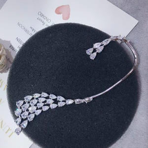 HIBRIDE, diseño de lujo, circonita cúbica transparente, gota de agua, pendientes de mujer, oreja izquierda, Brincos, pieza única, - Product Image 2