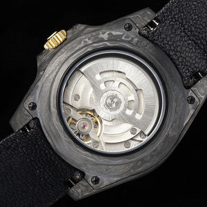 Montres automatiques en fibre de carbone personnalisées haut de gamme, best-sellers, avec affichage de la date, verre saphir résistant aux rayures - Product Image 6