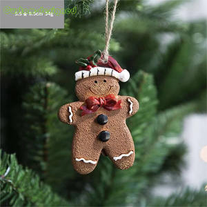Figuras de resina de muñeco de nieve adorable para regalos de fiesta de árbol de Navidad colgante de hombre de jengibre - Product Image 6