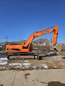 รถขุดดิน Doosan รุ่น DH225LC-7/225/DX225Lc-9 คุณภาพสูง ผลิตในเกาหลี มือสอง ขายดี - Product Image 3