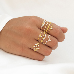 Joyeria <span class=keywords><strong>Bijouterie</strong></span> Anillo Latón Chapado en oro Aleación de cobre Circón verde Mujeres Anillos de joyería de moda 18K Oro laminado al <span class=keywords><strong>por</strong></span> <span class=keywords><strong>mayor</strong></span> - Product Image 6
