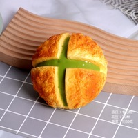 En stock, personnalisable, petit jouet souple en PU en forme de croissant, 4 saveurs, à remontée lente, parfum pain sucré