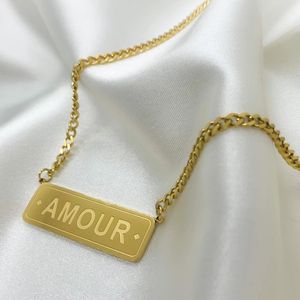Collier avec inscription « Amour », collier d'amour, bijoux tendance, cadeau de la Saint-Valentin pour petite amie, idée cadeau romantique pour elle - Product Image 1