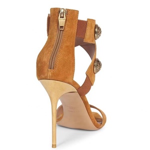 Sandalias de tacón de aguja de gamuza marrón para mujer, con decoración metálica, tacón alto, cremallera trasera y tira única, estilo zapatos de vestir - Product Image 5