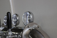 Fournisseur chinois Refroidisseur de bière en acier inoxydable personnalisé Fontaine à boire Keg Réfrigérateur avec tour de robinet