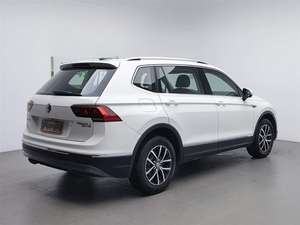 2017 Volkswagen <span class=keywords><strong>Tiguan</strong></span> L 330TSI voiture automatique d'<span class=keywords><strong>occasion</strong></span> bon marché véhicule d'<span class=keywords><strong>occasion</strong></span> sièges en cuir galerie de toit en métal FWD Drive - Product Image 4