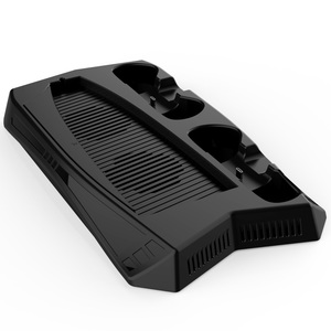 Soporte Vertical 2 en 1 para <span class=keywords><strong>Sony</strong></span> <span class=keywords><strong>PS5</strong></span> para Playstation 5 PS 5 con Estación de Carga Dual para Controles, 3 Puertos Hub y 2 Ventiladores de Refrigeración - Product Image 2