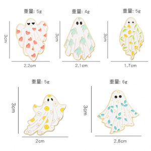Épingles en émail dur en métal sur le thème de l'horreur d'Halloween, motif feuille d'érable, fabrication sur mesure, épingles de revers personnalisées, épingles en émail personnalisées - Product Image 2