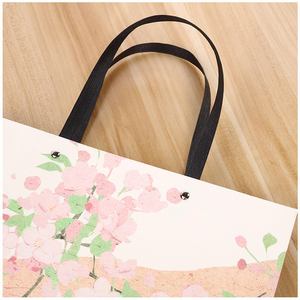 Sac en papier à provisions de vêtements de luxe avec logo personnalisé de haute qualité avec impression exquise - Product Image 5