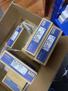 Serie MR-J4, Controlador MR-J4-60A, MR-J4-60A-RJ, MR-J4-60B4, MR-J4-60B - Product Image 3