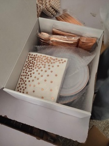 150 Uds. Platos con borde dorado, cubiertos de plástico, tazas con borde dorado, vajilla desechable, cubiertos, vajilla de fiesta para 25 invitados - Product Image 3