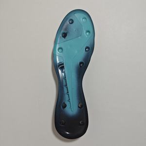 Semelle de football en TPU légère et confortable Kezhi, prix de gros, anti-âge, pour terrain en herbe - Product Image 2