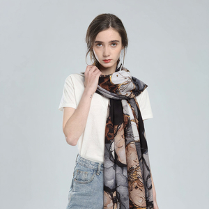 Bufanda Larga de Lujo con Estampado Floral 180x90cm, Chal Suave con Estampado de Flores en Acuarela para Mujer, Elegante y a la Moda - Product Image 2
