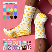 Chaussettes de yoga Jacquard pour femmes, brodées, respirantes, antidérapantes, personnalisées, chaussettes mi-mollet, design tricoté XY, chaussettes de Pilates