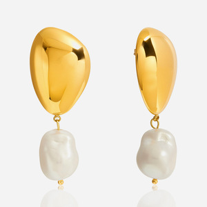 Boucles d'oreilles en perles plaquées or, perles baroques pour femmes, bijoux à usage quotidien, design géométrique - Product Image 1