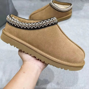 Bottes d'hiver pour femmes OEM&ODM, bottes d'hiver UGGS pour femmes, bottes de neige imperméables épaisses et profondes pour le travail en extérieur - Product Image 5