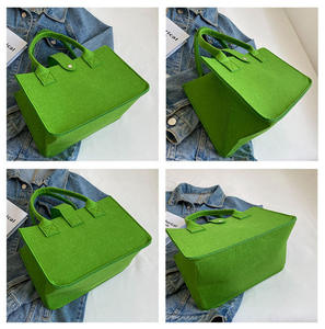 Bolsas de Fieltro No Tejido de Lujo con Logotipo Personalizado, Asa Larga, Tamaño Mediano, Correa para Hombro - Set de Bolsas DIY para Regalo - Product Image 2