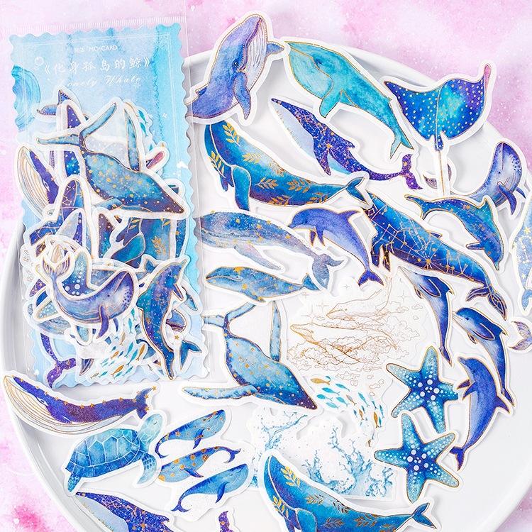 1 La baleine qui s'est transformée en île, estampillée, 60 pièces.