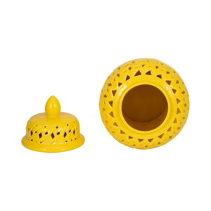 Vaso in ceramica con design traforato, urna decorativa gialla per l'esposizione in soggiorno - Product Image 6